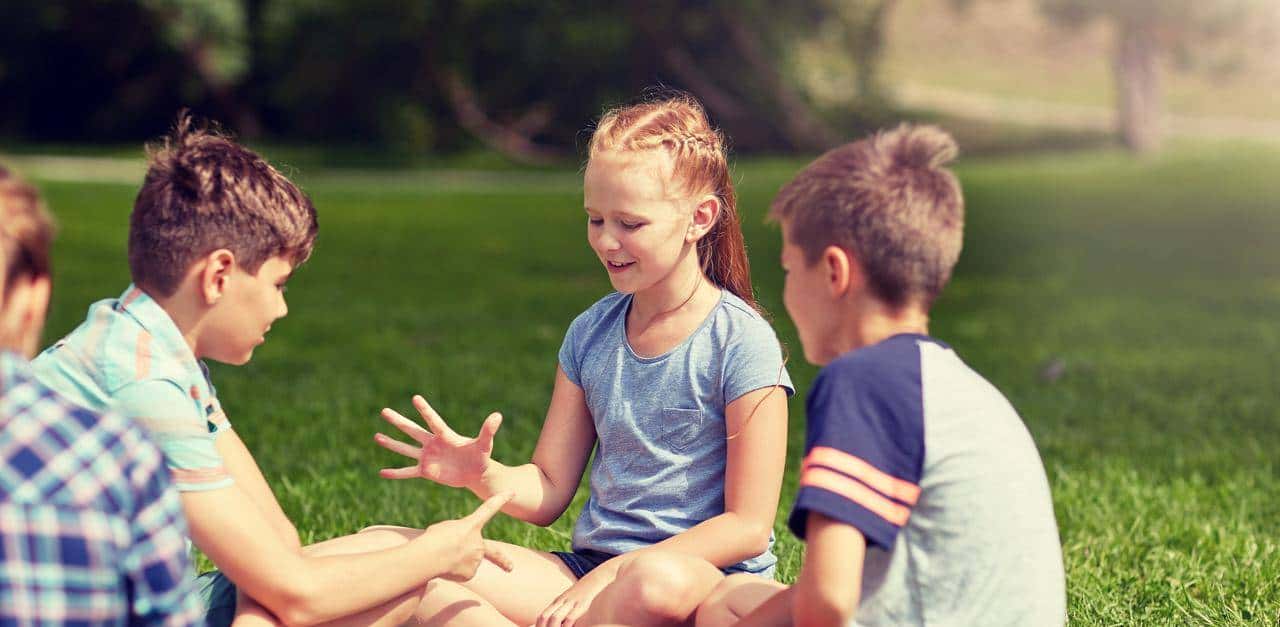 基于HarmonyOS6.0和ArkTS和ArkUI实现交互式石头剪刀布小游戏