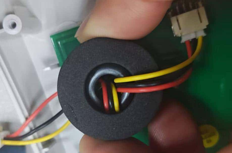 这个天线电路板是强力胶粘贴?太难拆了!拆解“身份证阅读器”