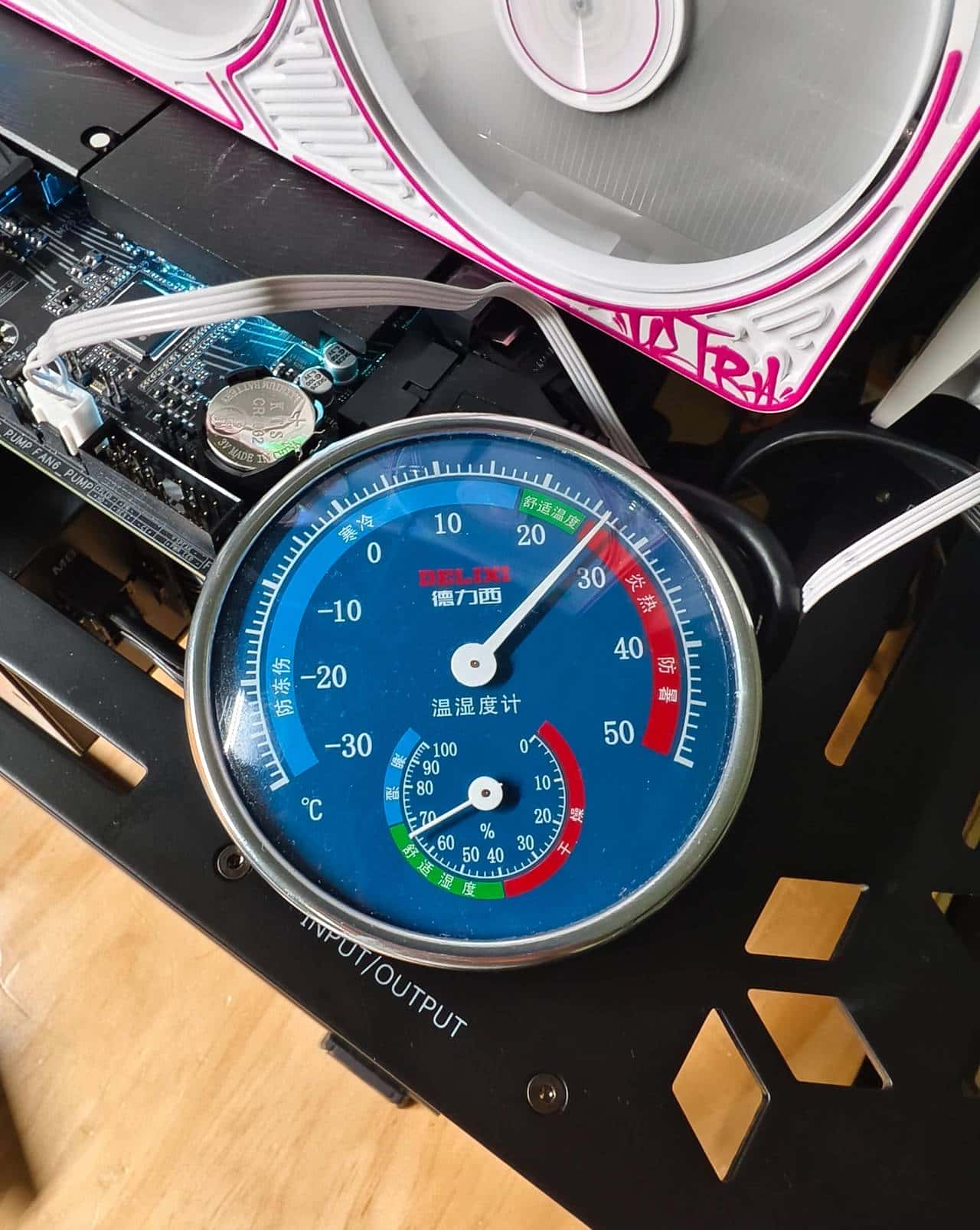 2K游戏神器 七彩虹iGame GeForce RTX 5070 Ultra W OC 12GB评测