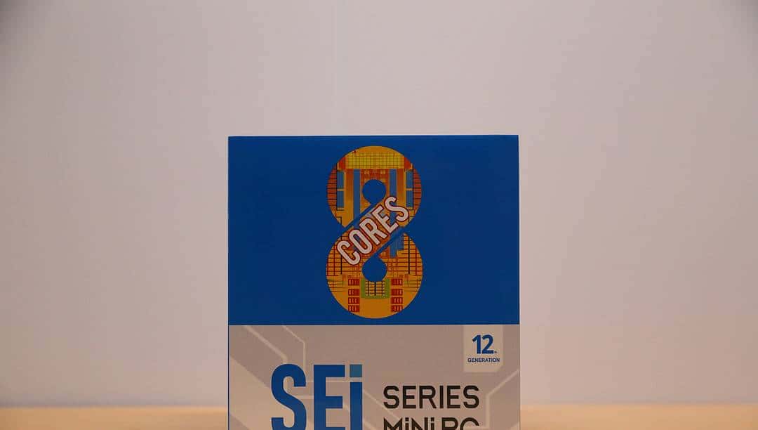 i5-12450H和i5-1240P选哪个？零刻SEi12迷你电脑对比评测宏碁S3