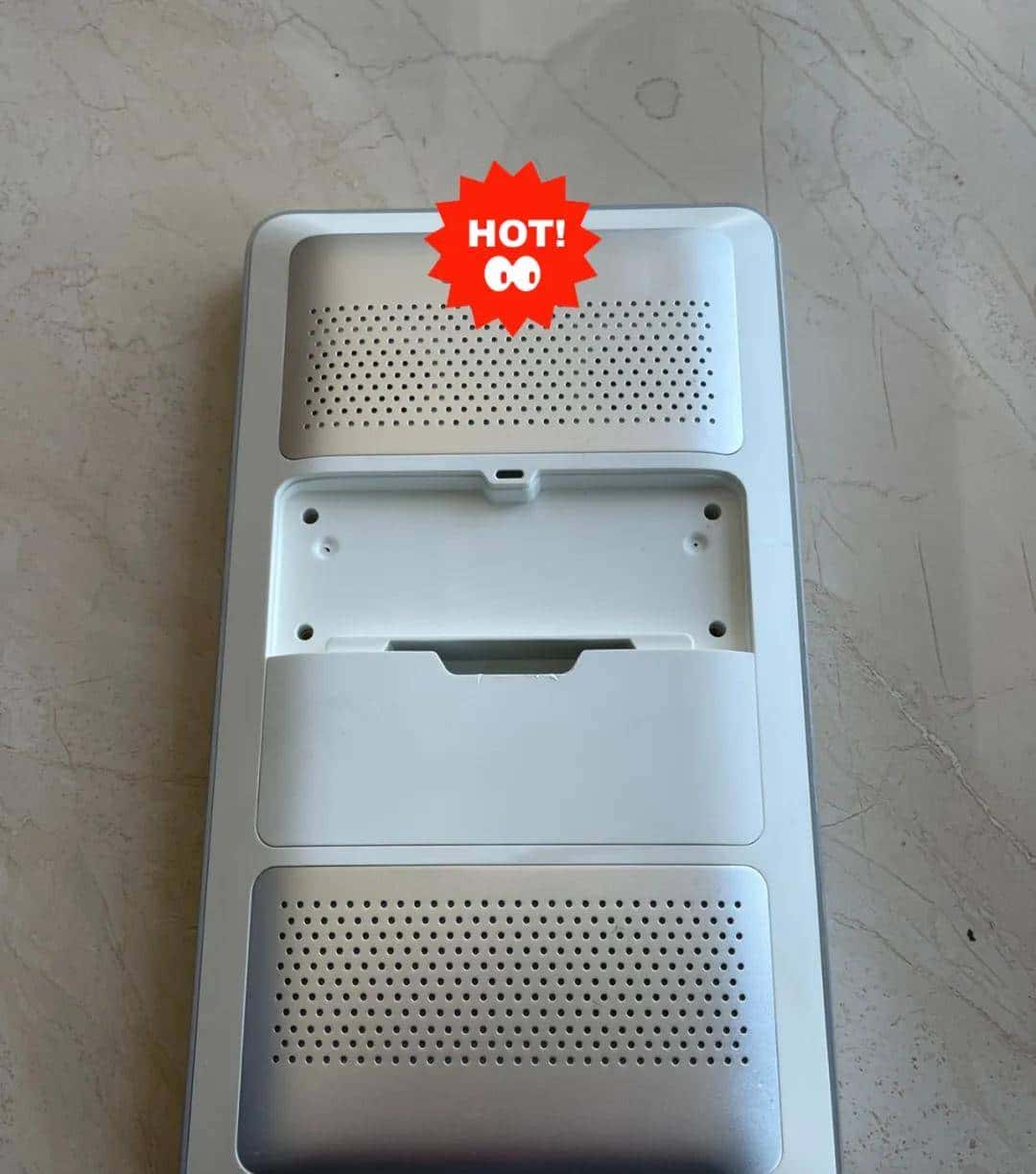 某鱼流出160元10.1寸触摸大屏的开发板,rk3399+4G运存+16G硬盘!