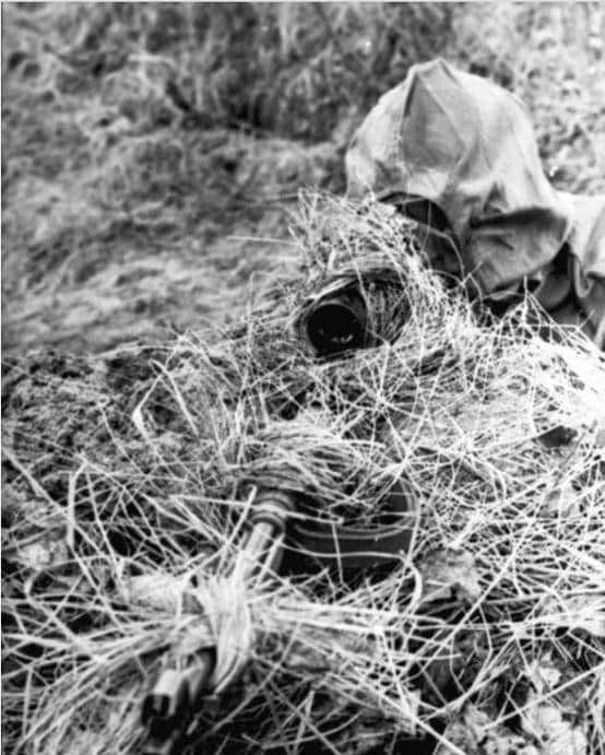 沉默杀手-诺曼底战役中的狙击手对决