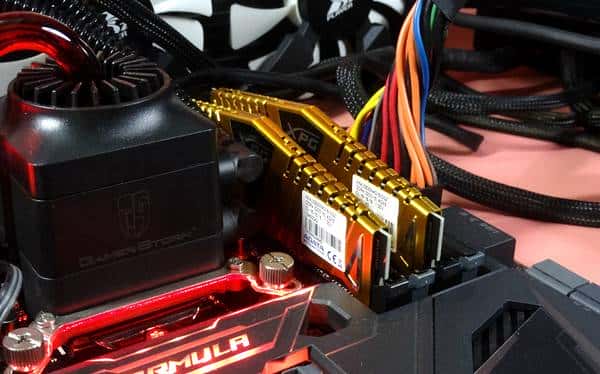 入门级SSD如何选?高端TLC or 低端MLC?