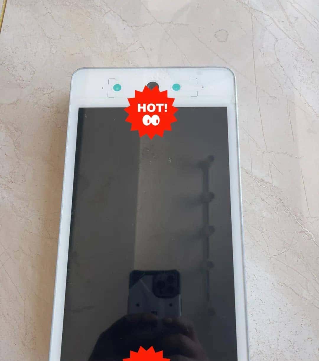 某鱼流出160元10.1寸触摸大屏的开发板,rk3399+4G运存+16G硬盘!