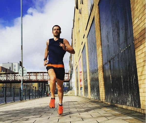 Sneaker 风潮来袭，「跑」出来的时髦客