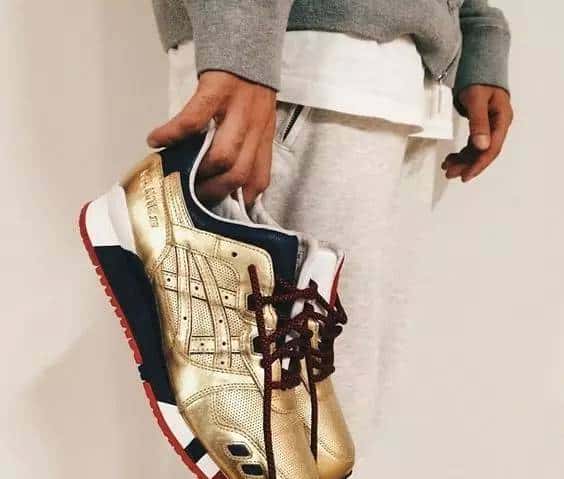 Sneaker 风潮来袭，「跑」出来的时髦客