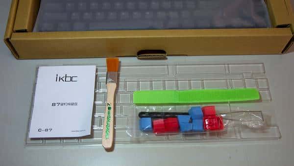 简单实用的码字利器 - IKBC C87 黑色茶轴机械键盘开箱