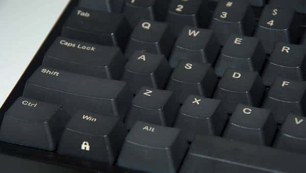 简单实用的码字利器 - IKBC C87 黑色茶轴机械键盘开箱