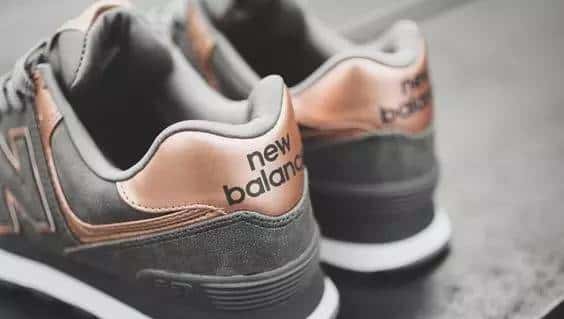 Sneaker 风潮来袭，「跑」出来的时髦客