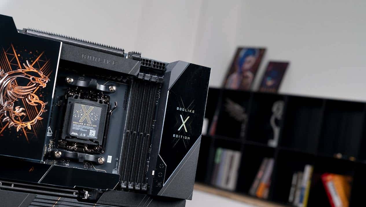 十年超神，巅峰再临：微星 MEG X870E GODLIKE X EDITION超神主板首发评测