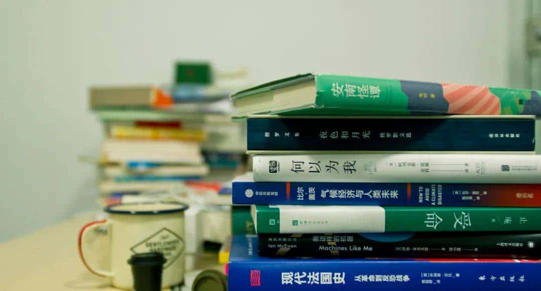 杨一：中文播客正在抄小路奔向大众