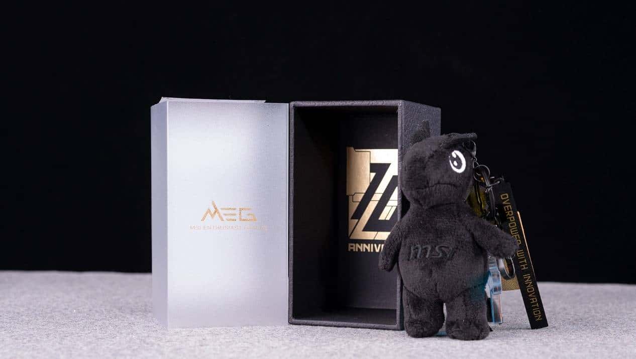 十年超神，巅峰再临：微星 MEG X870E GODLIKE X EDITION超神主板首发评测