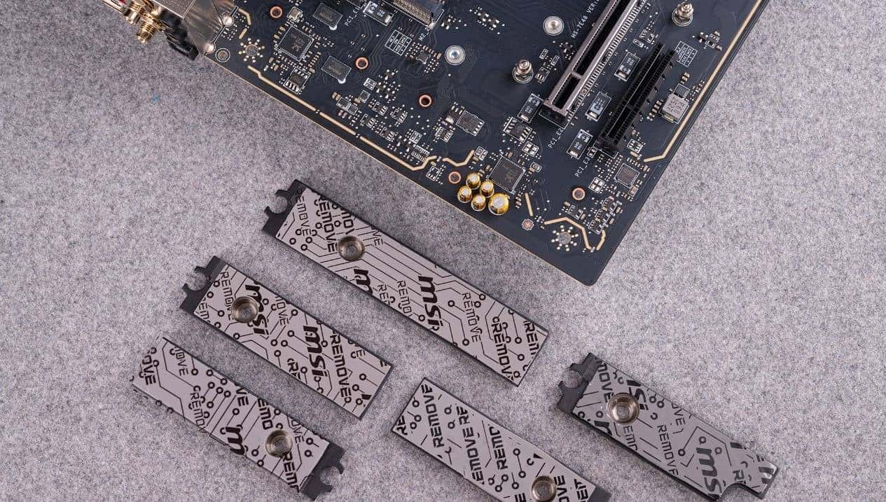 十年超神，巅峰再临：微星 MEG X870E GODLIKE X EDITION超神主板首发评测