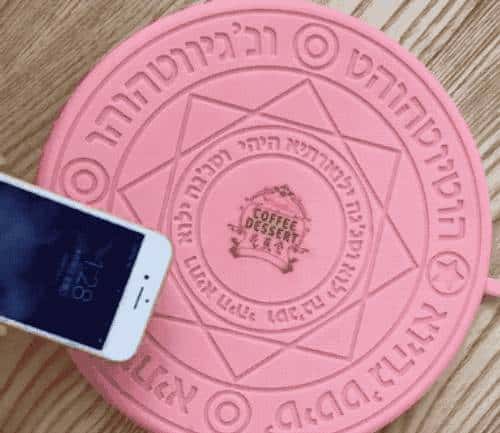 隔空取电！堪比小樱魔法阵的「无线充电器」是怎么一回事？