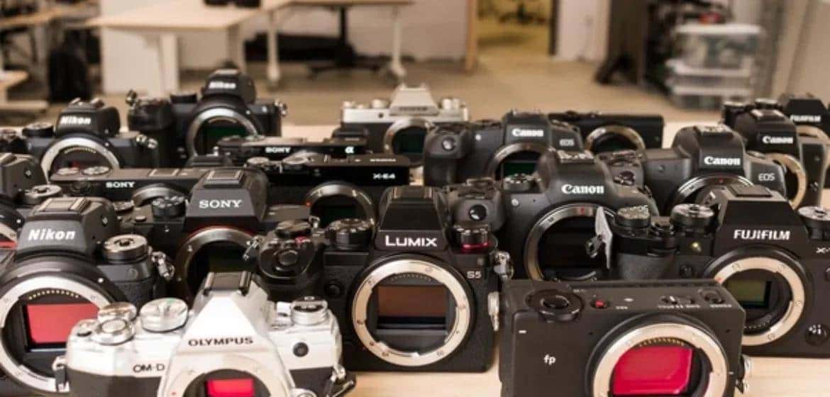 全面对比！单反和无反相机到底差在哪？还能不能买单反？