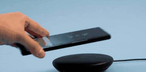 隔空取电！堪比小樱魔法阵的「无线充电器」是怎么一回事？