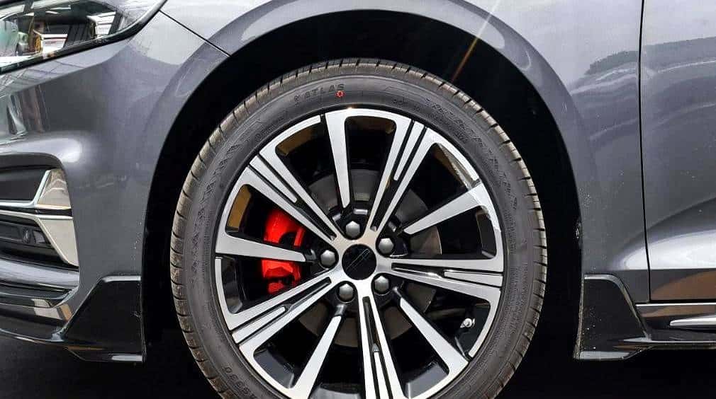 长安推出第三代UNI-V，对比吉利星瑞，买新还是买旧？