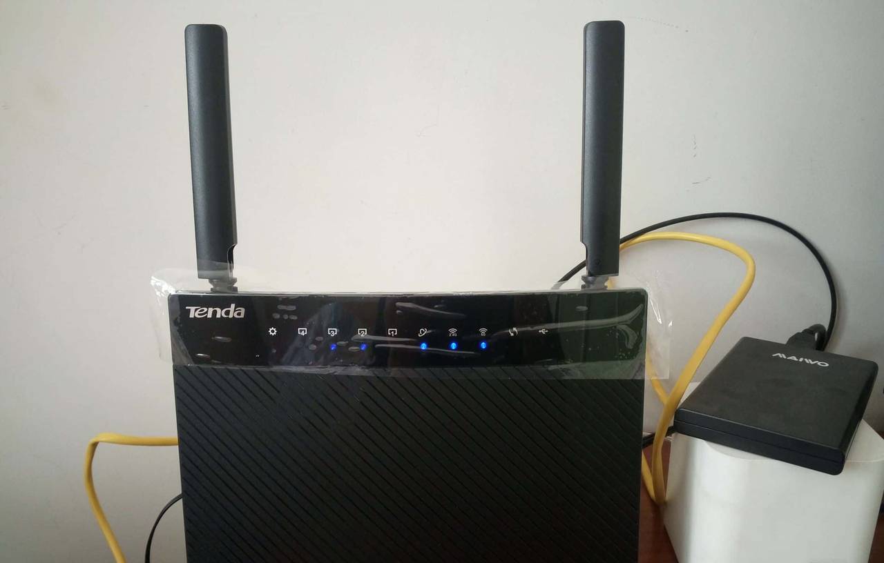 「原创」腾达AC9“双烙铁”拆换16M FLASH加装散热片