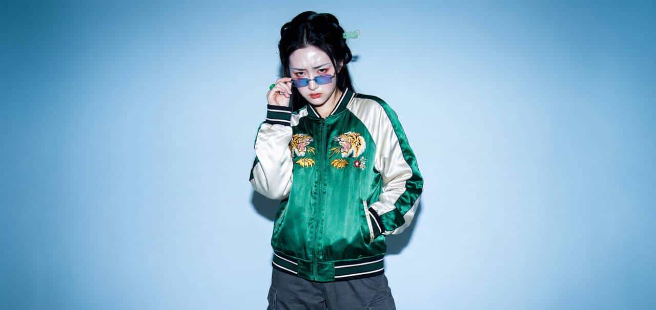 让马斯克变街头痞子、林黛玉穿潮牌，这个AI视频新玩法太上头，手把手教你秒变潮人